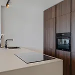 Fiorea - Center With Private Garage Parking Apartment *