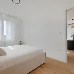 Fiorea - Center With Private Garage Parking *