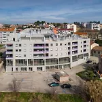 Fiorea - Center With Private Garage Parking Appartement