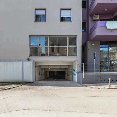 Appartement Fiorea - Center With Private Garage Parking *